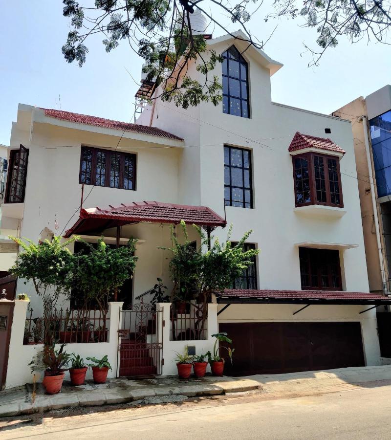 The Rustic Manor - Homestay Bangalore Eksteriør bilde