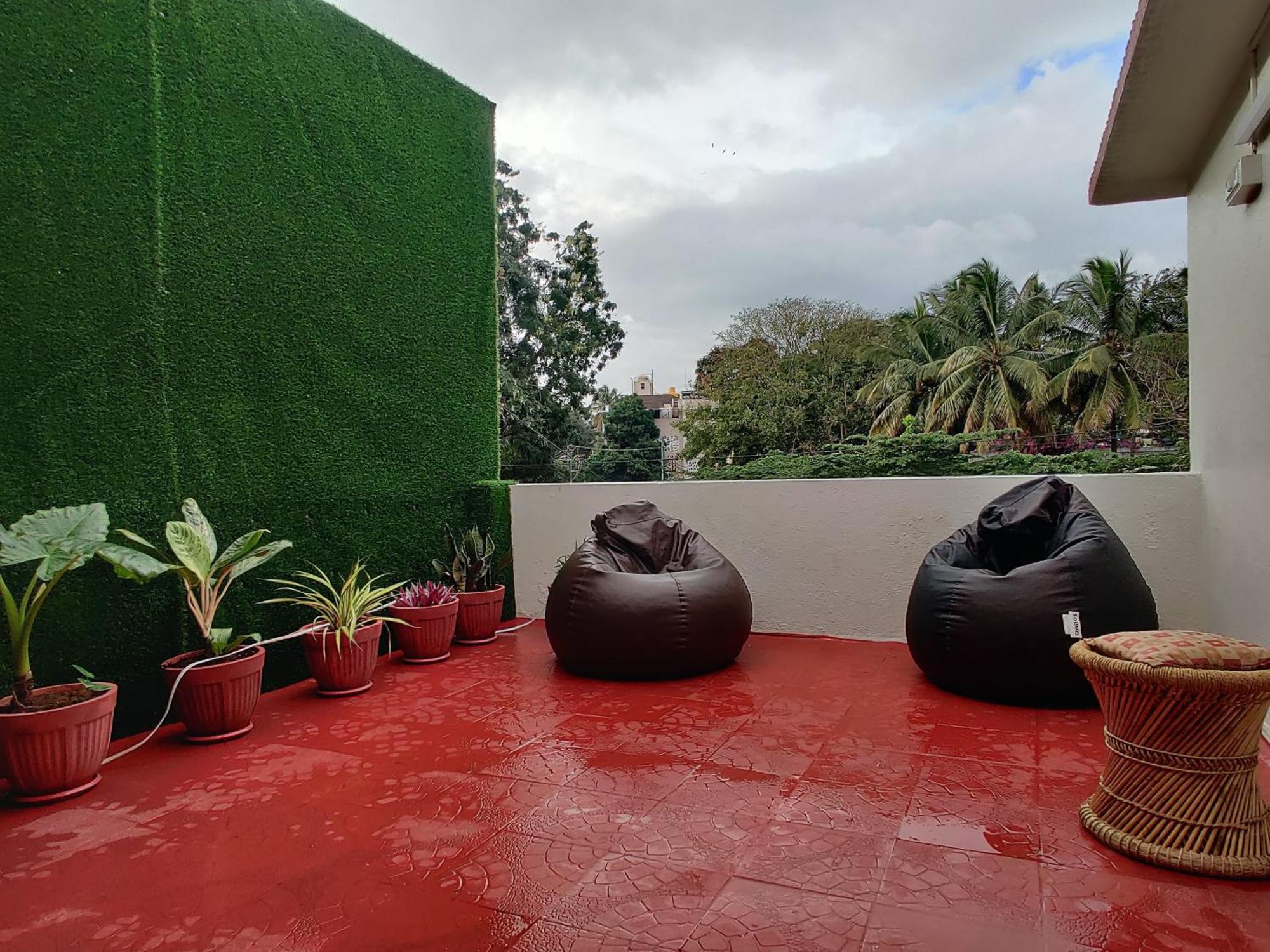 The Rustic Manor - Homestay Bangalore Eksteriør bilde